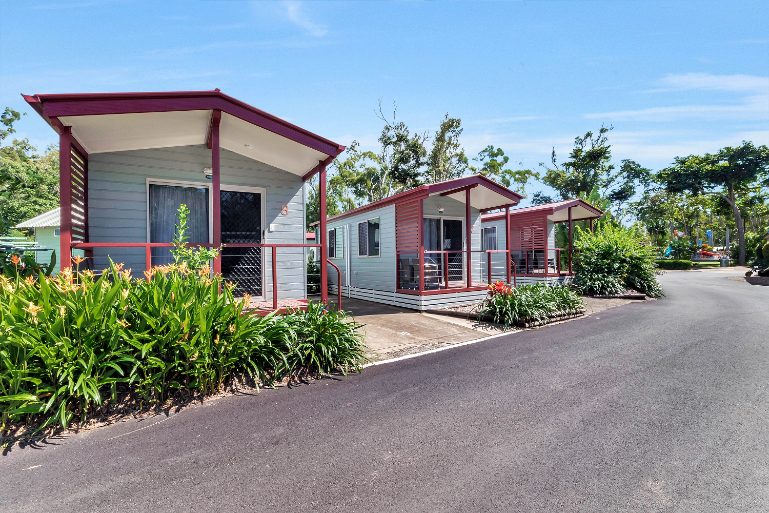 Superior 1 Bedroom Cabin - Sleeps 4 | Discovery Parks - Airlie Beach ...