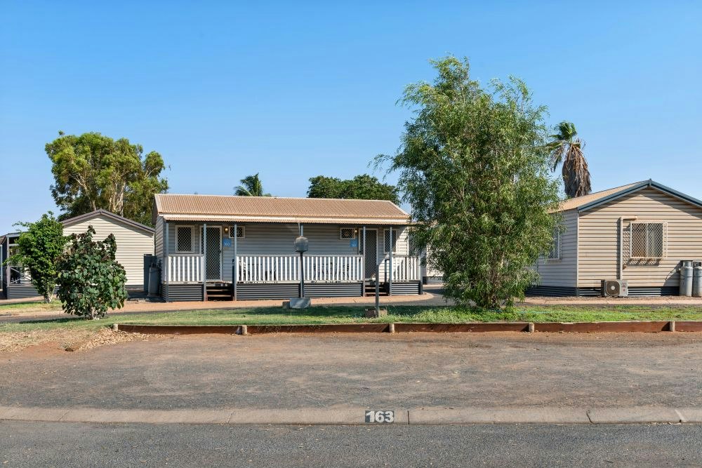 Powered Site - Camper Trailer - 25ft | Discovery Parks - Port Hedland ...