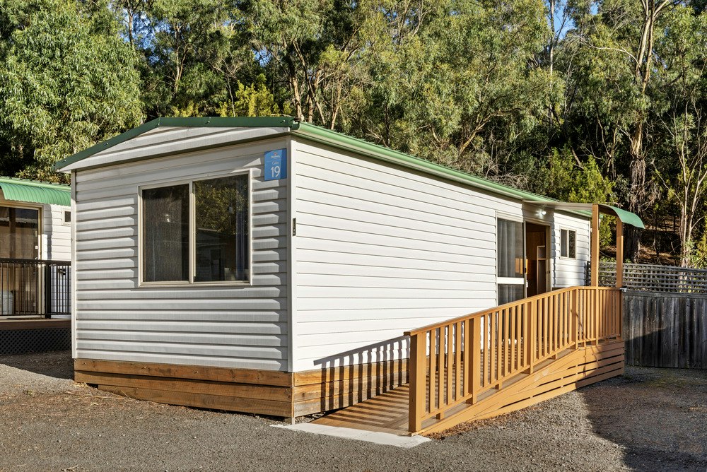 Standard Access Cabin - Sleeps 4 | Discovery Parks - Hobart Caravan ...