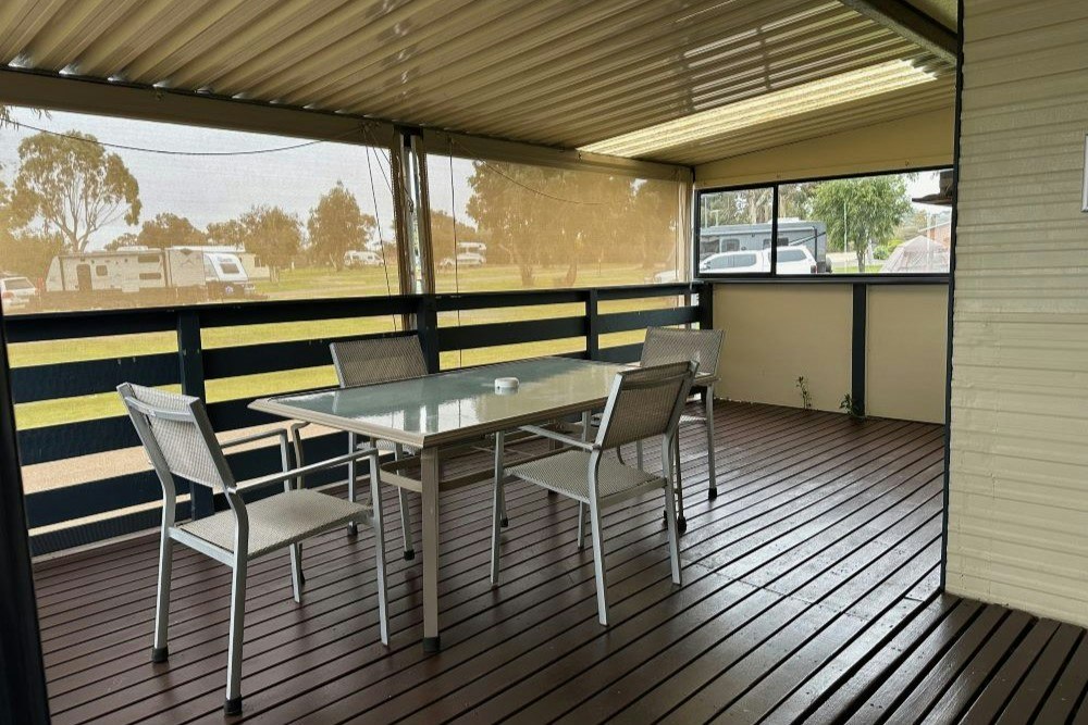 Superior 1 Bedroom Cabin - Sleeps 2 | Discovery Parks - Coffin Bay ...