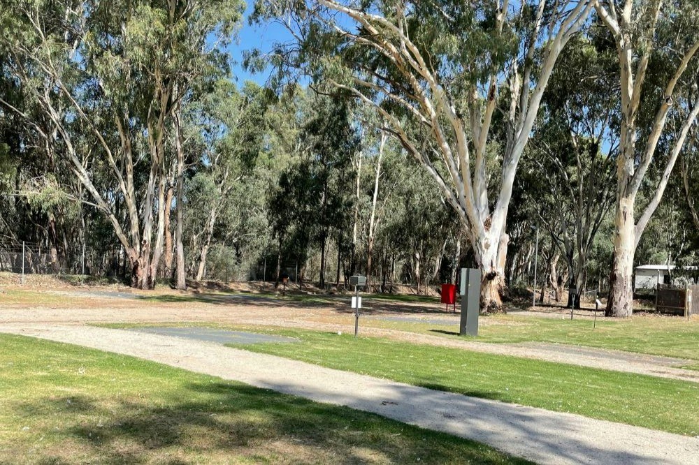 Powered Site Drive thru | Discovery Parks Maidens Inn Moama, NSW | G ...