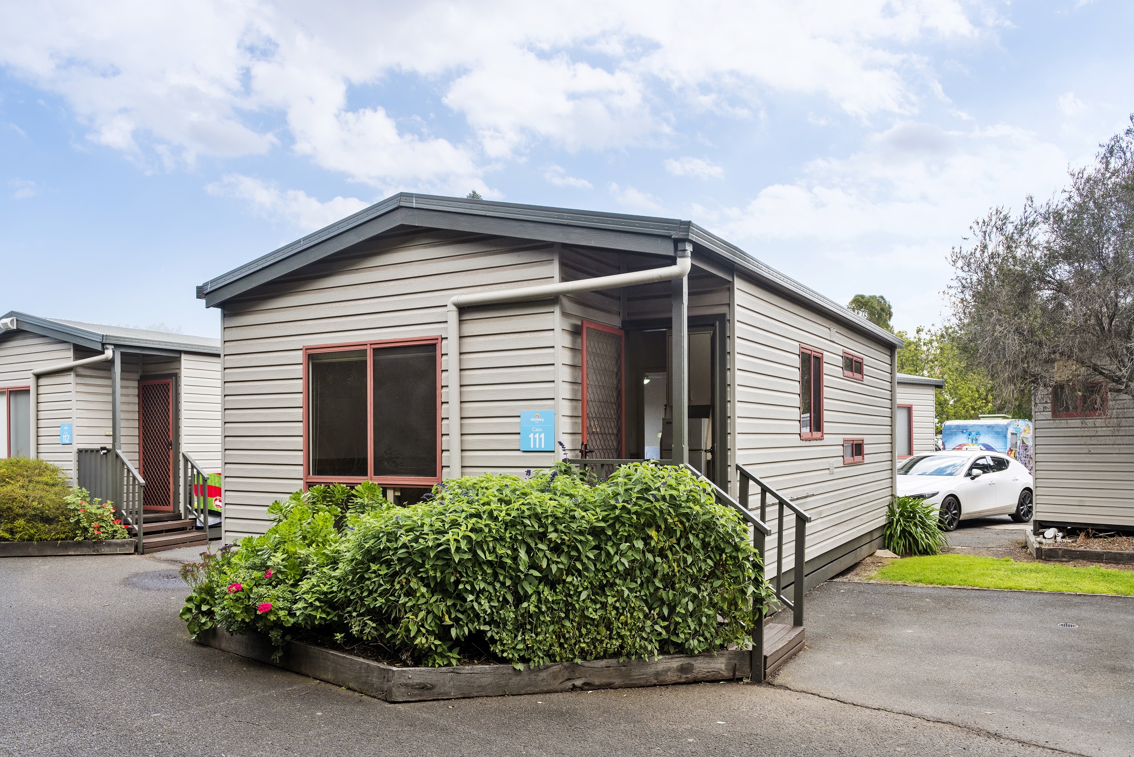 Standard 2 Bedroom Cabin - Sleeps 6 | Discovery Parks - Melbourne ...