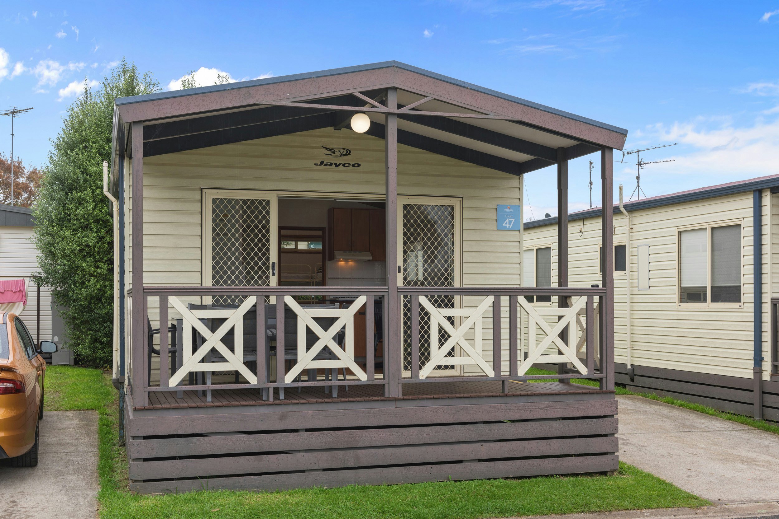 Standard 2 Bedroom Cabin - Sleeps 6 | Discovery Parks - Geelong Caravan ...