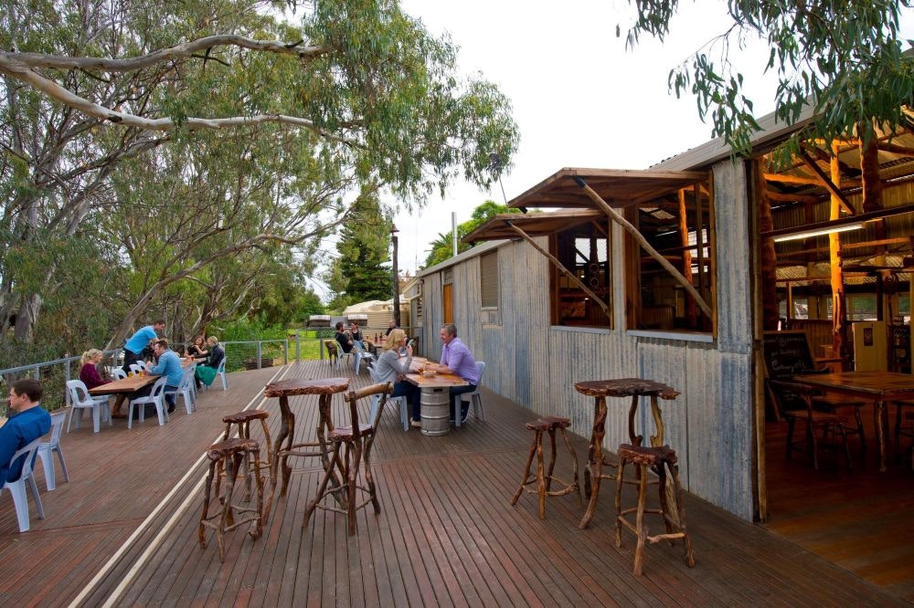 Outdoor dining at Wilkadene Woolshed Brewery