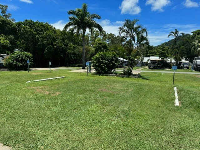 17ft Powered Site - Grass (Tent Only) | Discovery Parks - Airlie Beach ...