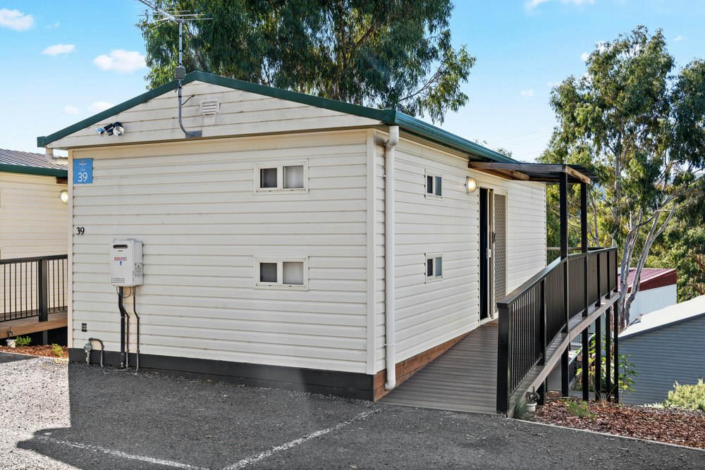 Superior Cottage - Sleeps 6 | Discovery Parks - Hobart Caravan ...